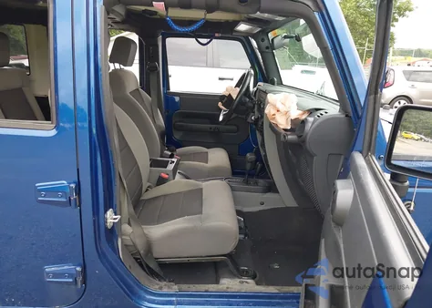 2009 Jeep Wrangler Unlimited X from USA, damaged, VIN 1J4GA39119L761487